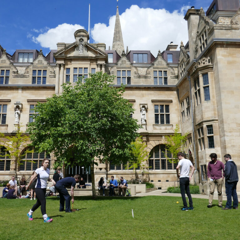 Students playing croquet at the Williams-Exeter Programme at Oxford (WEPO)
