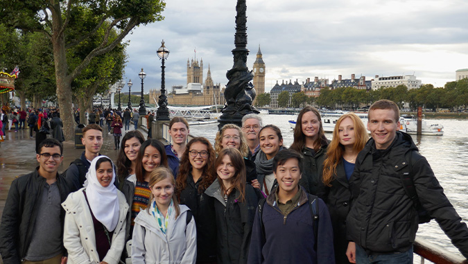 Students and faculty at the Williams-Exeter Programme at Oxford